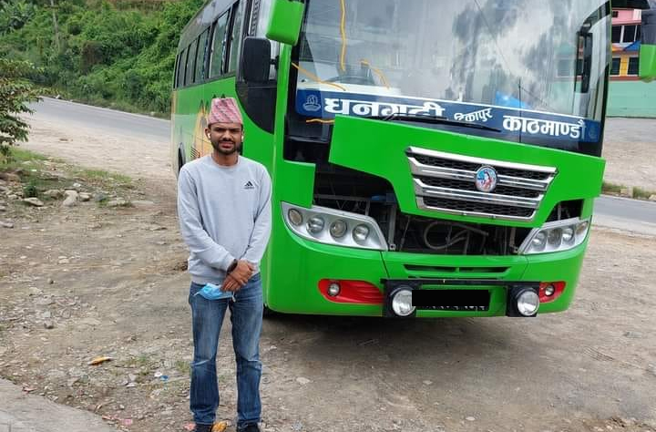 सागर ढकाल डडेल्धुराबाट चुनाव नलड्ने