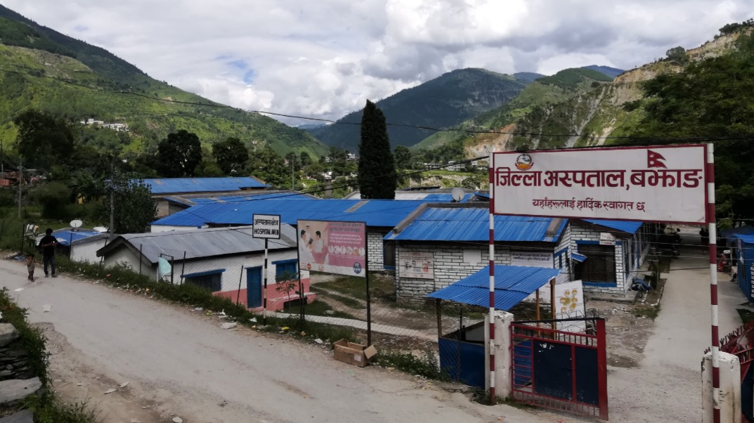 बझाङमा हाडजोर्नीका डाक्टर नहुँदा बिरामीलाई महंगोमा उपचार गर्नुपर्ने बाध्यता