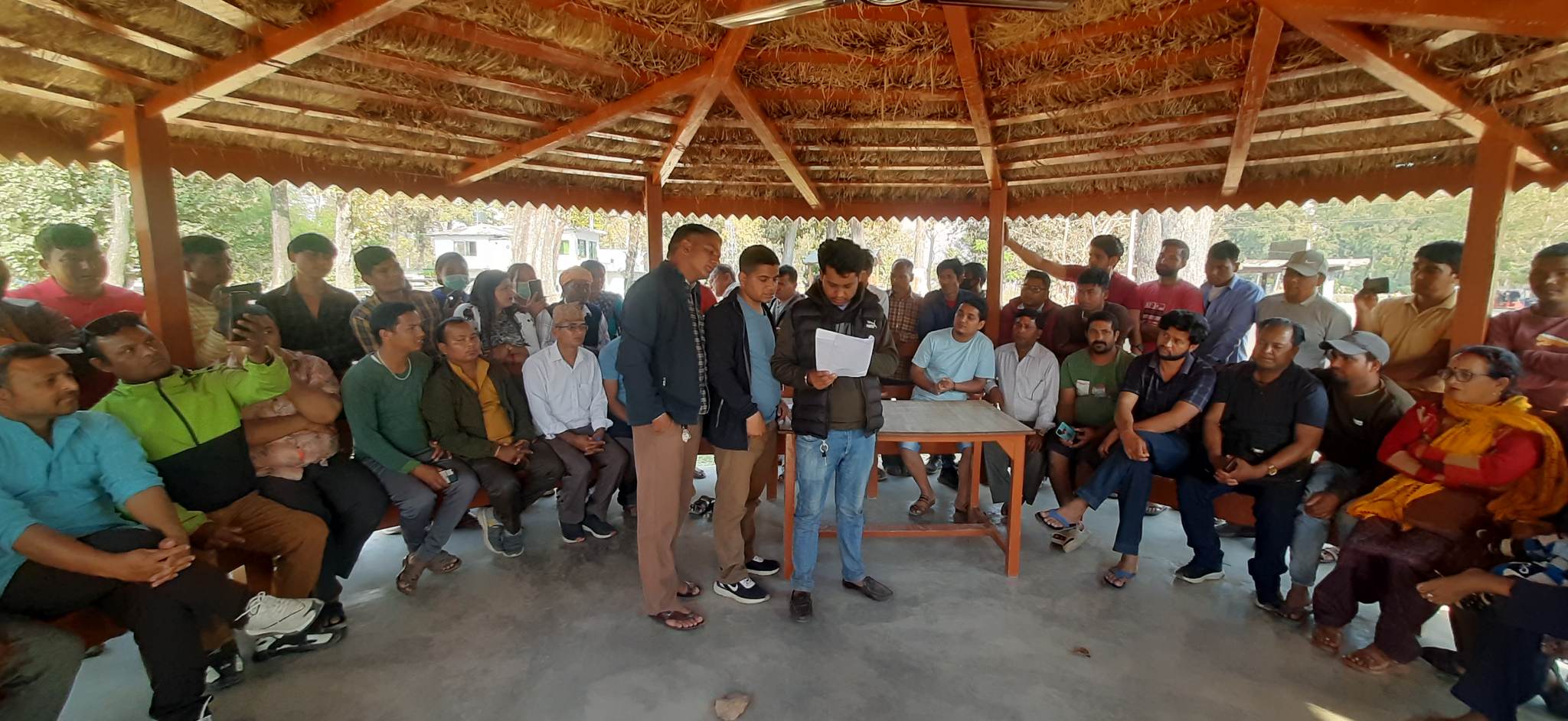 शिवशिखर सहकारी अत्तरिया शाखा र बचतकर्ता बीच ८ बुँदे सहमति