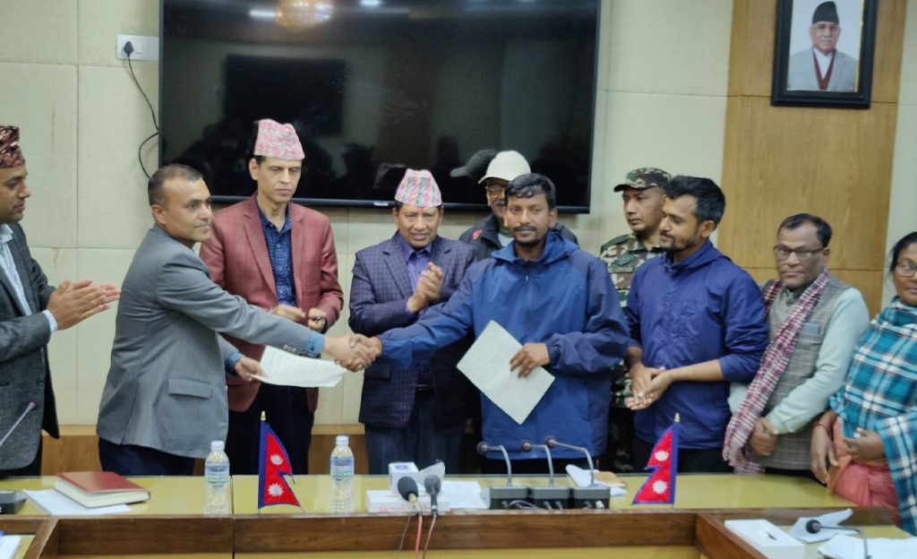 मिटरब्याज पीडित र सरकारबीच ५ बुँदे सहमति