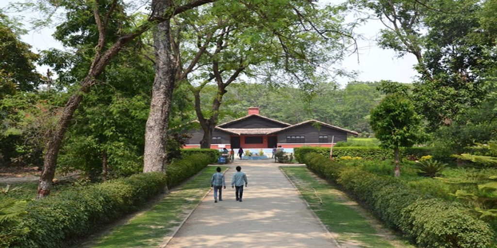 टीकापुर पार्कमा एकै दिन पौने आठ लाख&hellip;