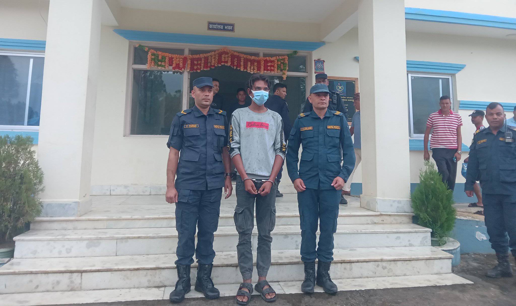 बझाङमा आमाछोरालाई छुरा प्रहार गर्ने पक्राउ