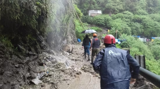 केदारनाथ दर्शनमा गएका १९ नेपाली पहिरोमा परी बेपत्ता