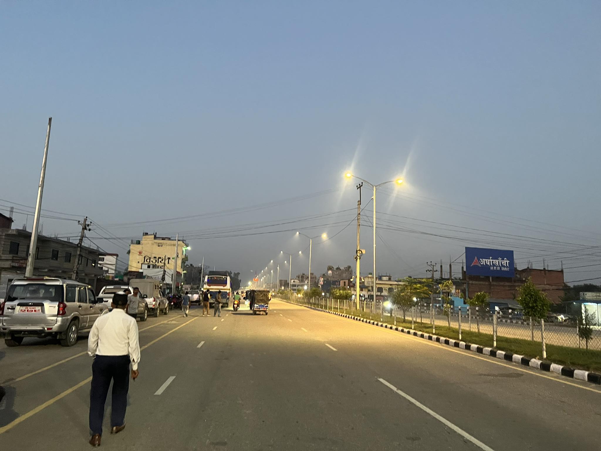 धनगढीमा सडकबत्ती राति १० बजे सम्म मात्रै बल्ने