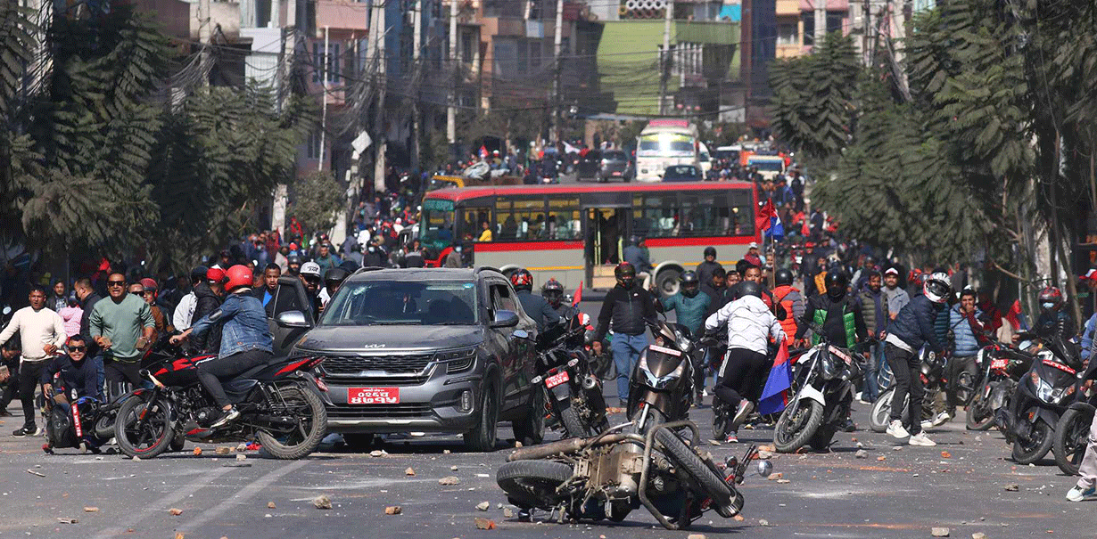 बल्खुमा दुर्गा प्रसाईं र युवा संघका कार्यकर्ताबिच झडप