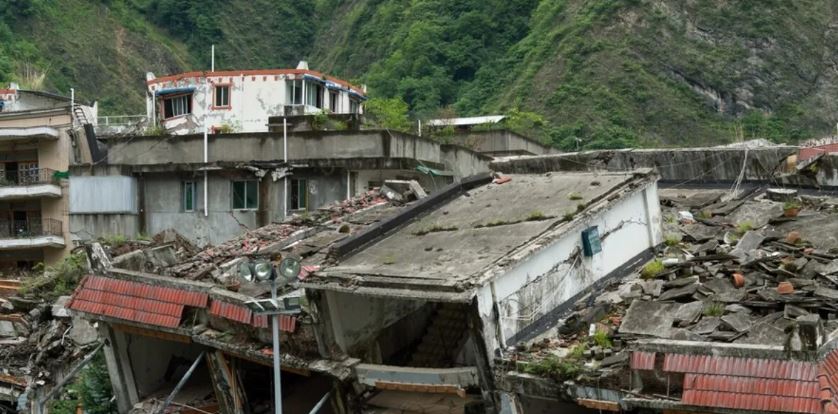 चीनमा भूकम्पमा परी मृत्यु हुनेको संख्या १३१ पुग्यो