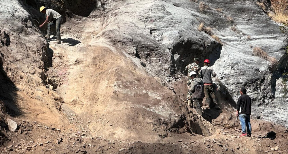 चैनपुर सेती जलविद्युतको टनेल निर्माण सुरु