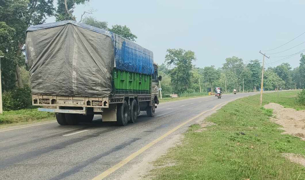 महेन्द्र राजमार्गको चिसापानी–अत्तरीया–गड्डाचौकी क्षेत्रको अतिक्रमण हटाउन अल्टिमेटम