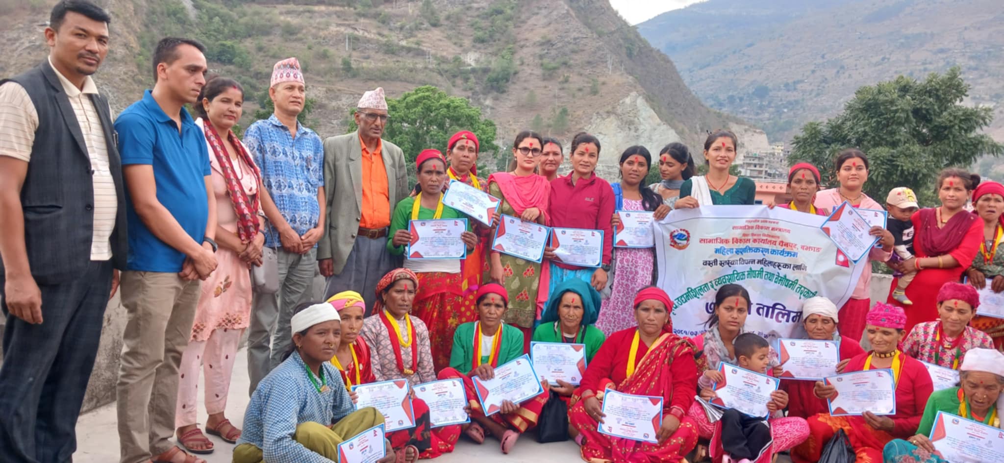 बझाङमा महिलाहरुलाई ७ दिने तरकारी खेती तालिम, बीउपुजी वाफत २० हजार दिइने