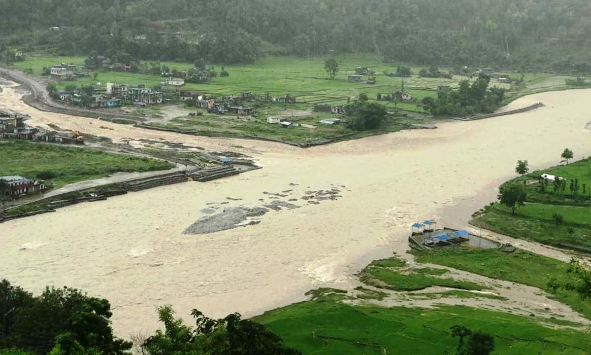 बुढीगंगामा आएको बाढीले तटीय क्षेत्र जोखिममा