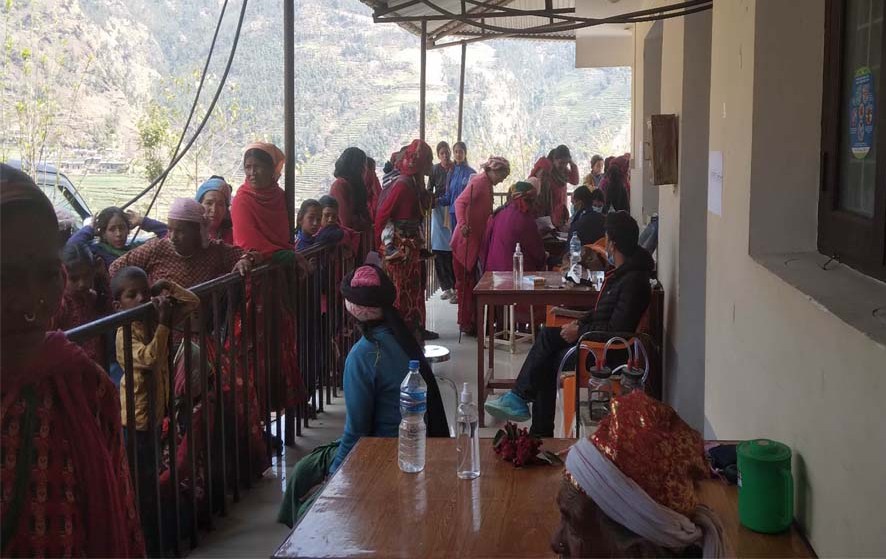 बैतडीका ३ स्वास्थ्यचौकीमा अनलाइन चिकित्सकीय सेवा