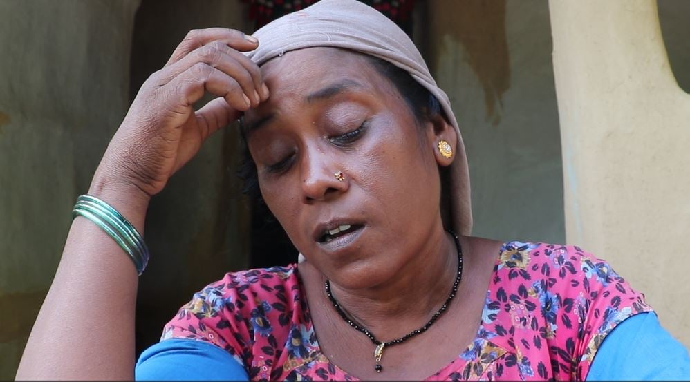 जेलको छोरो कुरिरहेकी कलावती