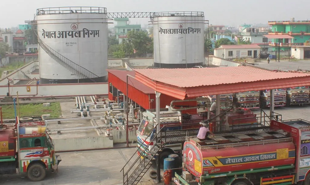 आयल निगम धनगढी डिपो गोदावरीमा सार्ने तयारी