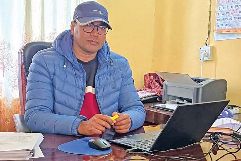 दार्चुलाका खानेपानी तथा सरसफाई डिभिजन कार्यालयका प्रमुखलाई अन्य दुई जिल्लाको पनि जिम्मेवारी&hellip;