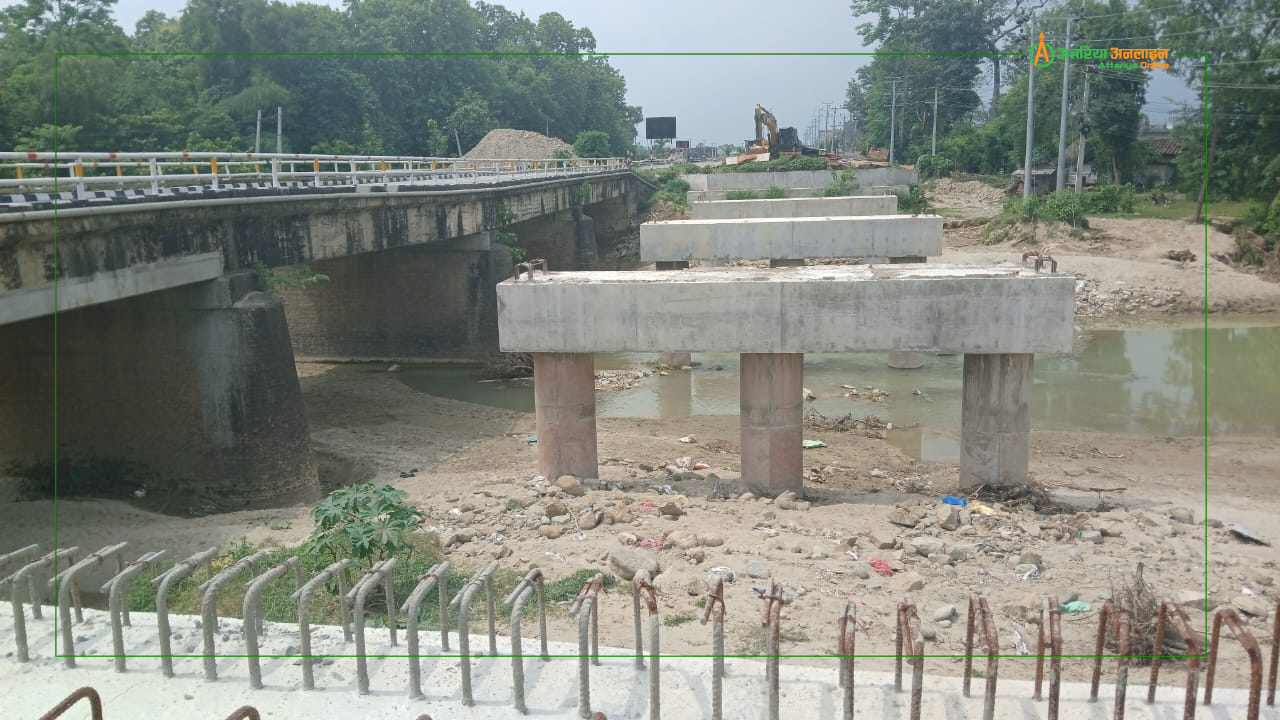 मोहना अत्तरिया ६ लेन सडकका पुल निर्माणको काम सुस्त