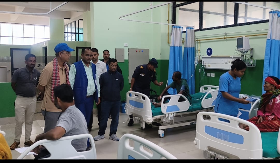 गोदावरीका नगरप्रमुख भट्टद्धारा गेटा अस्पतालको अवलोकन