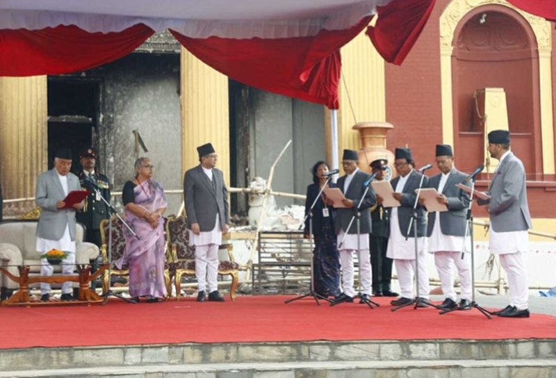 थप ४ जना मन्त्रीले लिए शपथ
