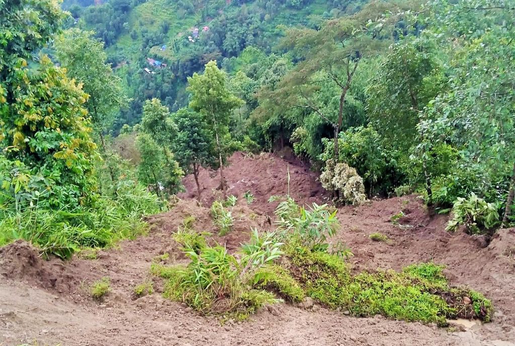 इलाम बाढीपहिरोमा परी मृत्यु हुनेको संख्या ३९ पुग्यो