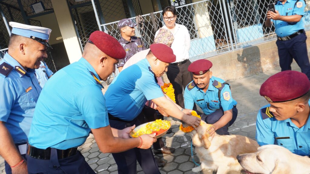 सुदूरपश्चिम प्रदेश प्रहरी कार्यालयमा कुकुर पूजा