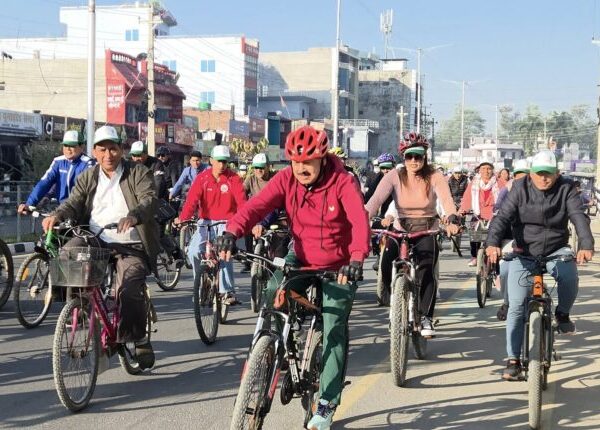 धनगढीमा साइकल र्याली