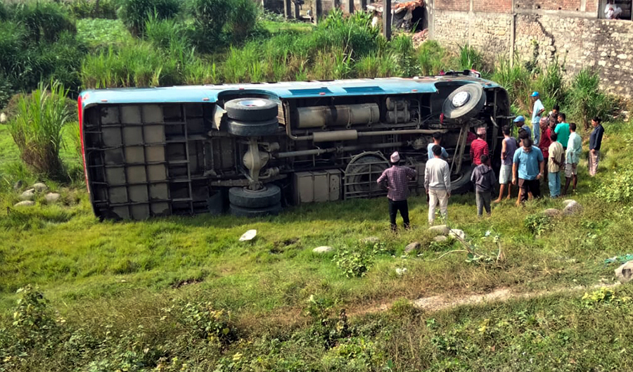 कञ्चनपुरमा बस दुर्घटना हुुँदा १ जनाको मृत्यु