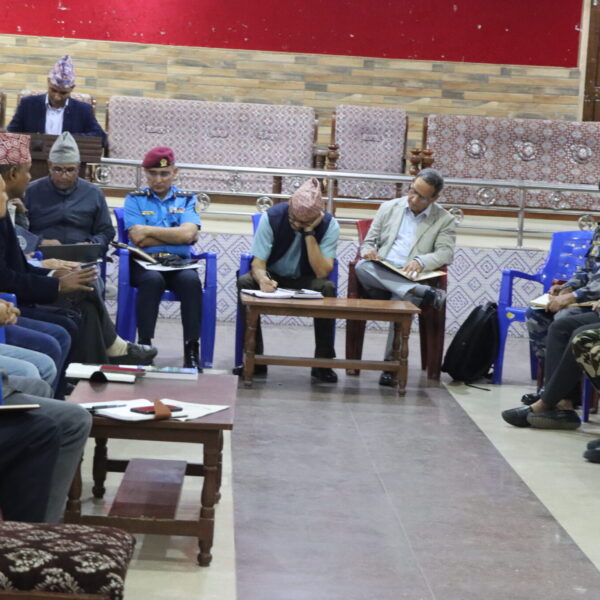 जाँचबुझ आयोगको टोलीद्धारा कैलालीमा आगजनी र तोडफोड गरिएका स्थलहरूको अनुगमन