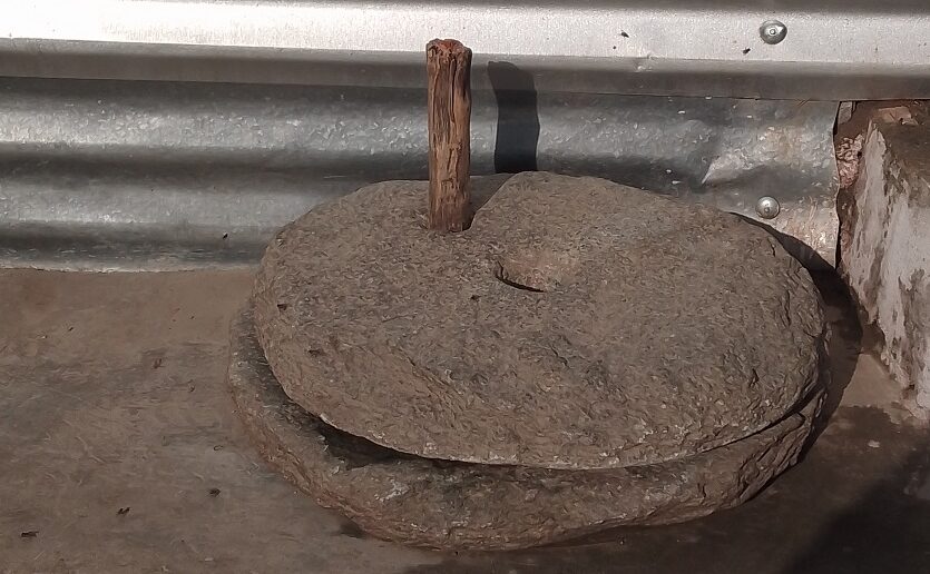 सुदूर पहाडमा आँटा पिस्न प्रयोग गरिने परम्परागत…