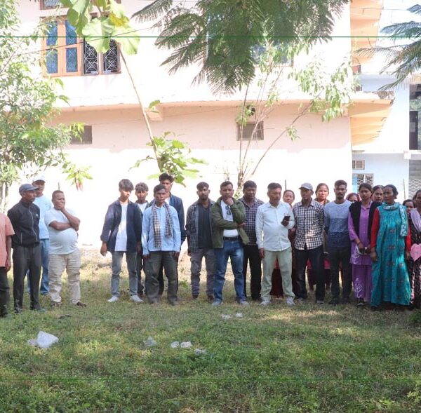 घरबाटै लखेटिएपछि मृत भेटिएका शेरबहादुरका आफन्तद्वारा न्याय नपाएको गुनासो