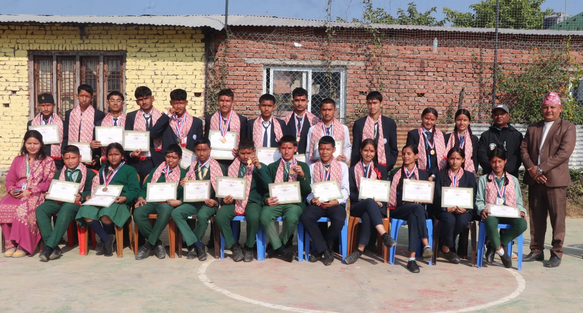 राष्ट्रपति रनिङ शिल्डमा पदक विजेता सत्यवतीका विद्यार्थी पुरस्कृत