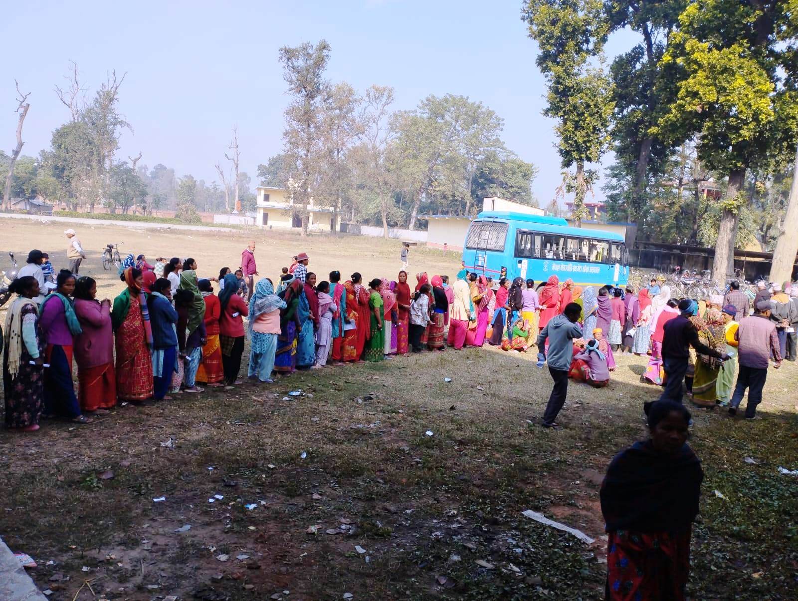 बेलडाँडीमा आँखा शिविर, ६७८ जनाले लिए सेवा