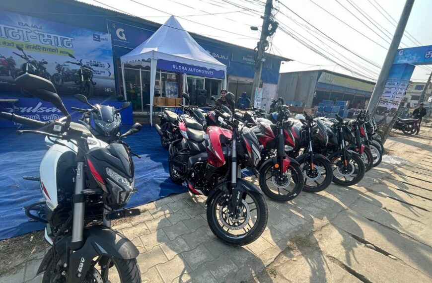 अत्तरियामा बजाजले चलाईरहेछ साटासाट मेला