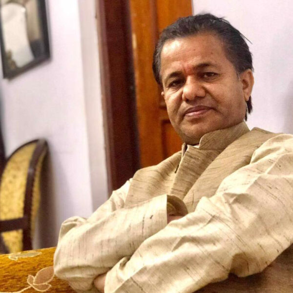 डडेल्धुरामा अधिवेशन स्थगित गर्न पूर्वसभापति कर्ण मल्लको आग्रह