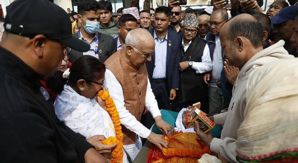 एमाले अध्यक्ष तथा पुर्वप्रधानमन्त्री ओलीलाई पितृ शोक