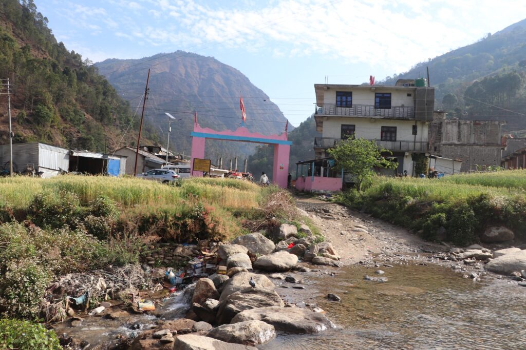 १० तस्बिरमा हेर्नुहोस् स्वर्ग जस्तो रामारोशन जाने&hellip;