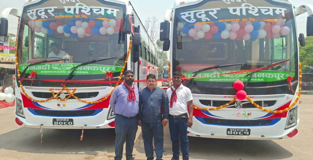 धनगढीदेखि जनकपुरसम्म ‘राज सिंहासन’ एसी सोफा बस&hellip;