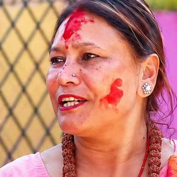 एमाले सचिव महेश बस्नेतकी पत्नी सहित १० जना प्रहरी हिरासतमा