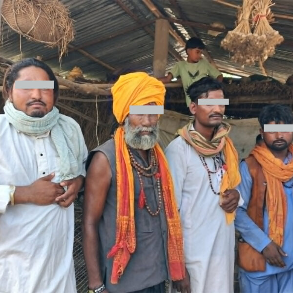 बेलौरीमा ग्रह शान्ति गराइदिने भन्दै पैसा असुल्ने भारतीय नागरिक स्थानीयको नियन्त्रणमा