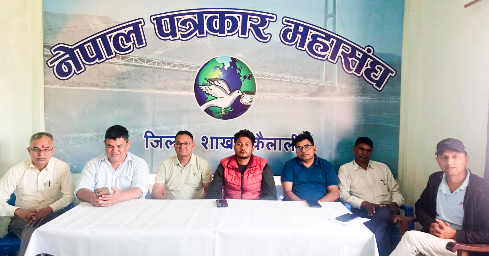 सरकारी विज्ञापन नीति विरुद्ध कैलालीका पत्रकार आन्दोलित
