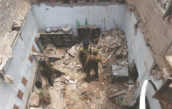 अफगानिस्तानमा घरको छत खस्दा ५ जनाको मृत्यु,&hellip;