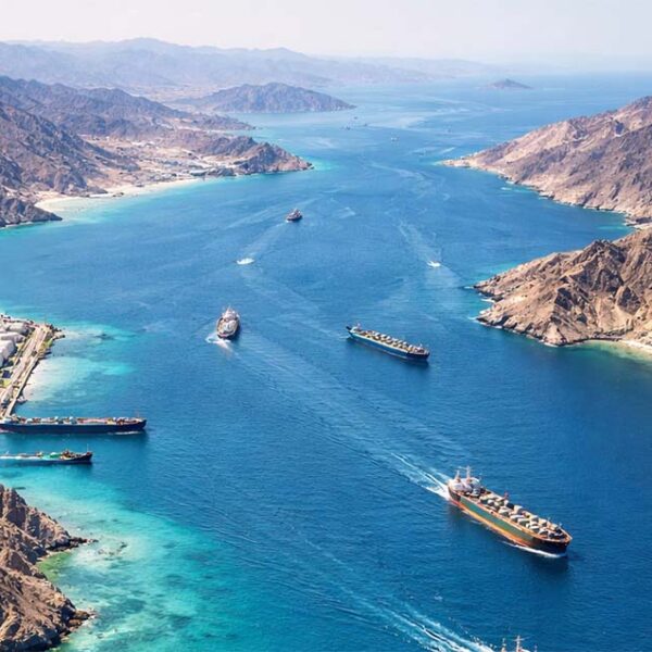 हर्मुजमा अमेरीका इरान बिच फेरि तनाव, तेल ट्याङ्करमाथि अन्धाधुन्ध गोली प्रहार