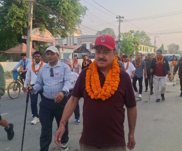 धनगढीका मेयर सहित ३० जनाको टोली अपि हिमाल बेस क्याम्प भ्रमणमा