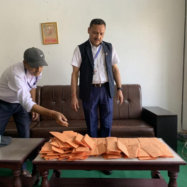 कैलालीमा नागरिकको घरमै राहदानी पर्‍याउने सेवा सुरु