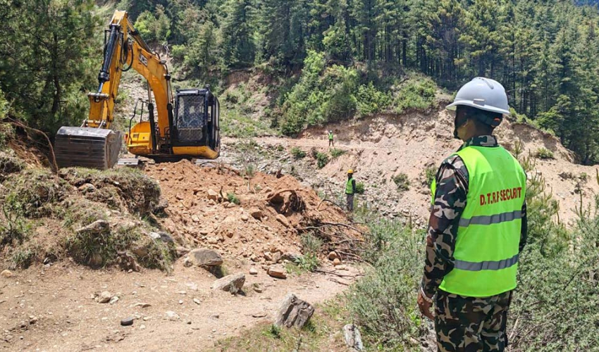 चालु आवमा दुम्लिङसम्म गाडी गुडाउने सेनाको लक्ष्य