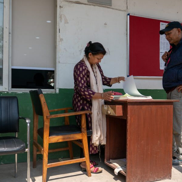 अनिवार्य श्रम गर्नेलाई निशुल्क स्वास्थ्य सेवा