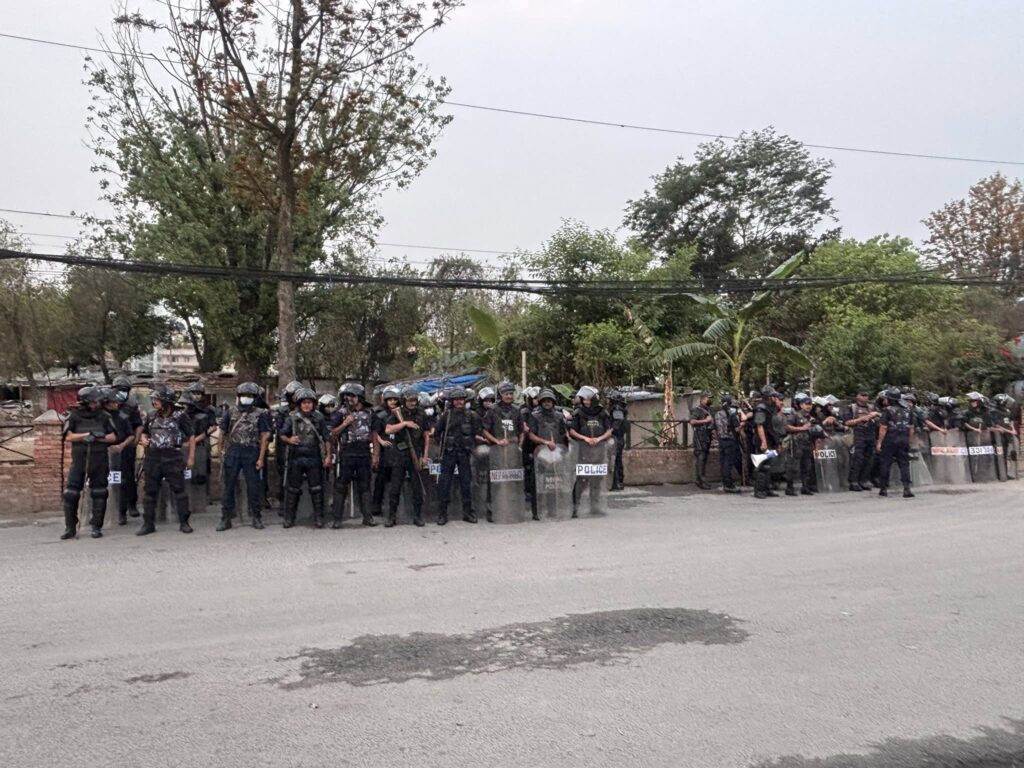 आजदेखि काठमाण्डौंमा नदी किनारका सुकुमबासी बस्ती खाली&hellip;