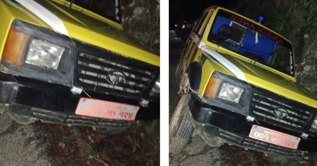 बैतडीबाट मर्मतका लागि ल्याइएको एम्बुलेन्स भासुमा दुर्घटना 