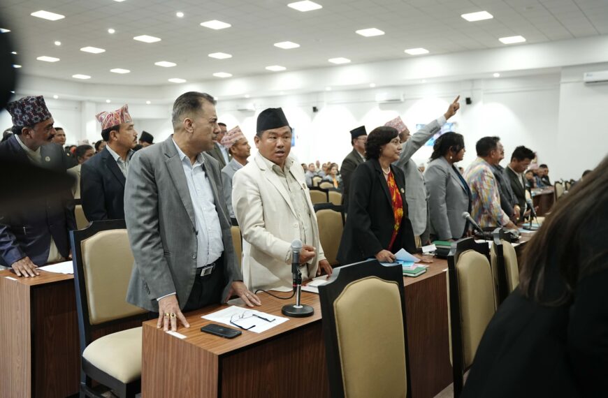 विपक्षी दलकाे अवराेधपछि संसद बैठक स्थगित