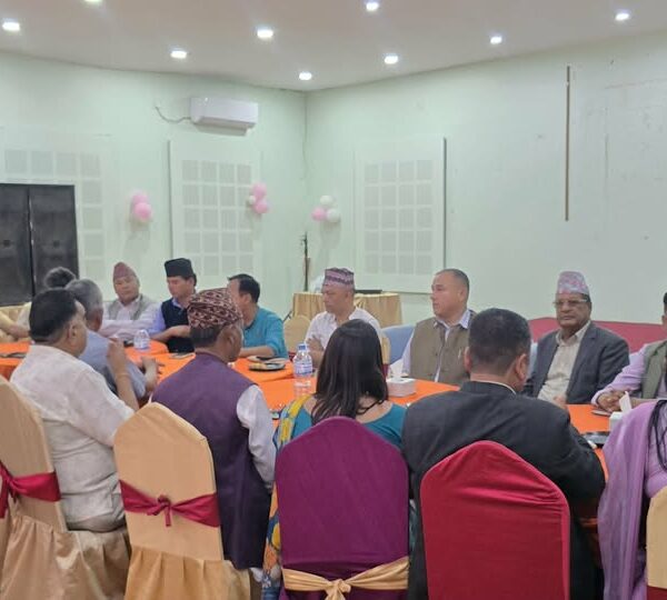 गगन सामु सुदूरपश्चिमका सांसदले राखे मन्त्री फेर्नुपर्ने माग