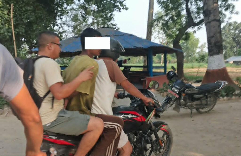 बेलौरीमा १४.८४ ग्राम ब्राउन सुगरसहित बेलडाडीका हर्क&hellip;