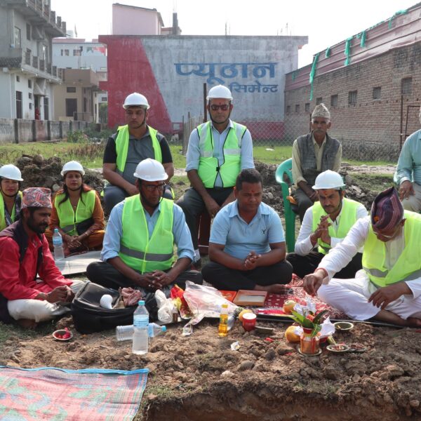 दुर्गालक्ष्मी माविमा १२ कोठे भवन निर्माण गरिने, मेयर भट्टले गरे शिलान्यास